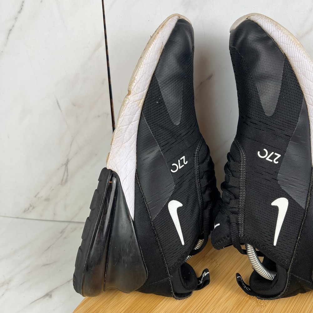 Nike Air Max 270 Mens Size 10 Black White Running Sneakers Shoes AH8050-002 - Picture 6 of 13